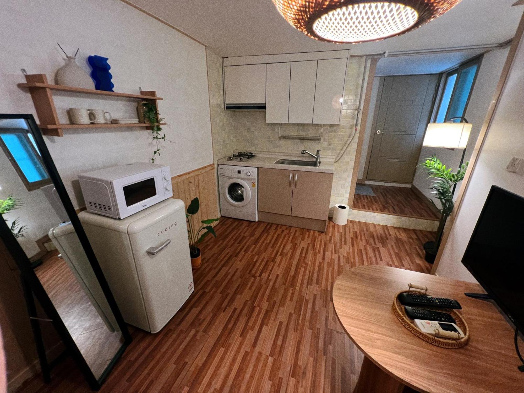 Jnineguesthouse Seoul Exterior photo